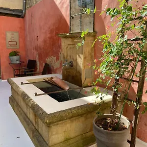 https://bb-villa-des-muses.fr-provencehotel.com