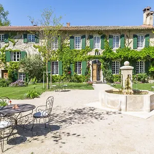 https://domaine-de-rhodes-bb.aixenprovencehotels.org